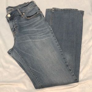 Light wash Mid Rise jeans